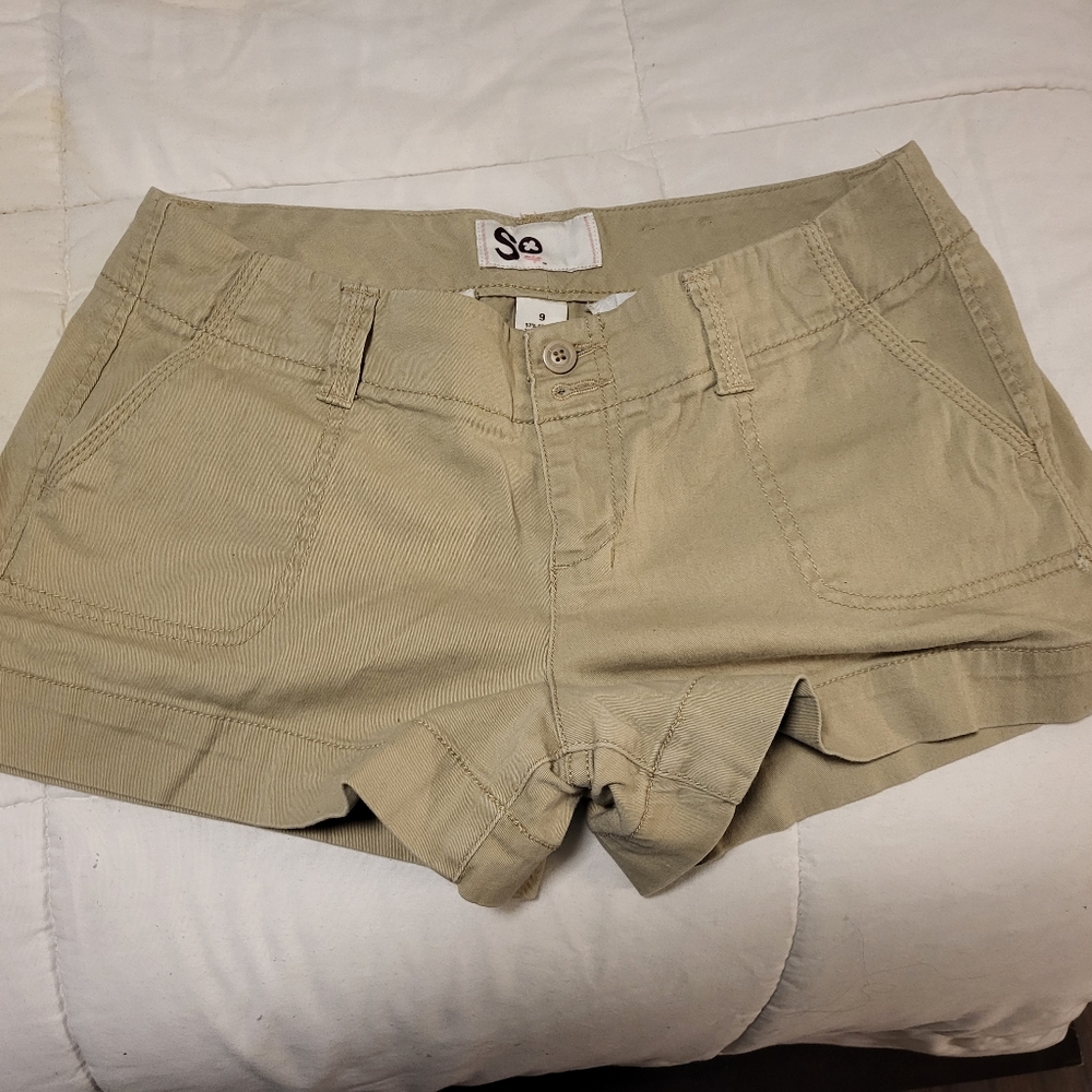 Women's khaki shorts